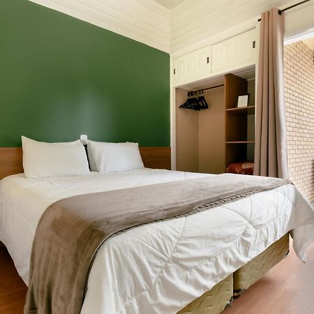 Hotel Geneve - 2Km Do Capivari Campos do Jordao Ngoại thất bức ảnh