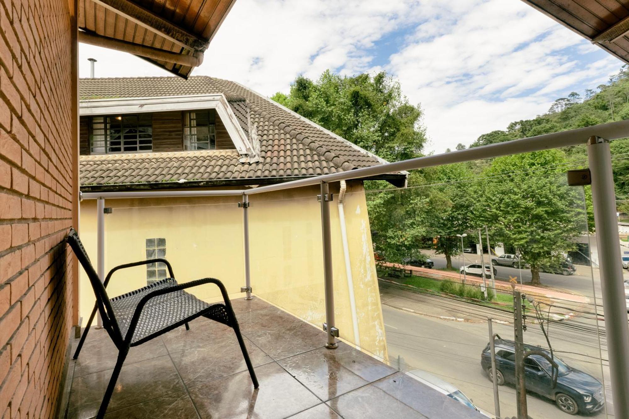 Hotel Geneve - 2Km Do Capivari Campos do Jordao Ngoại thất bức ảnh
