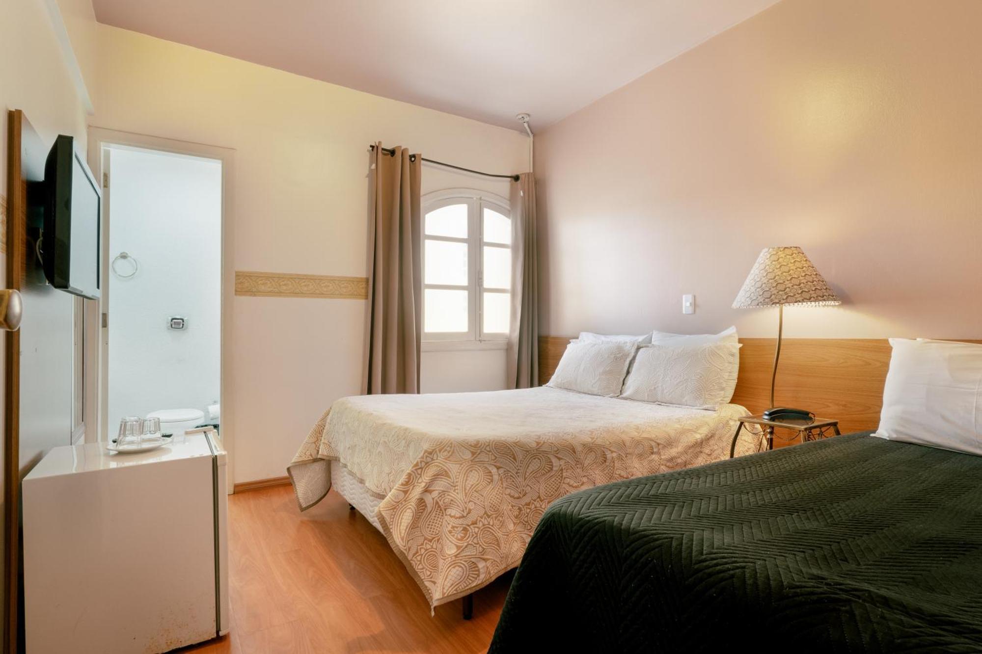 Hotel Geneve - 2Km Do Capivari Campos do Jordao Ngoại thất bức ảnh