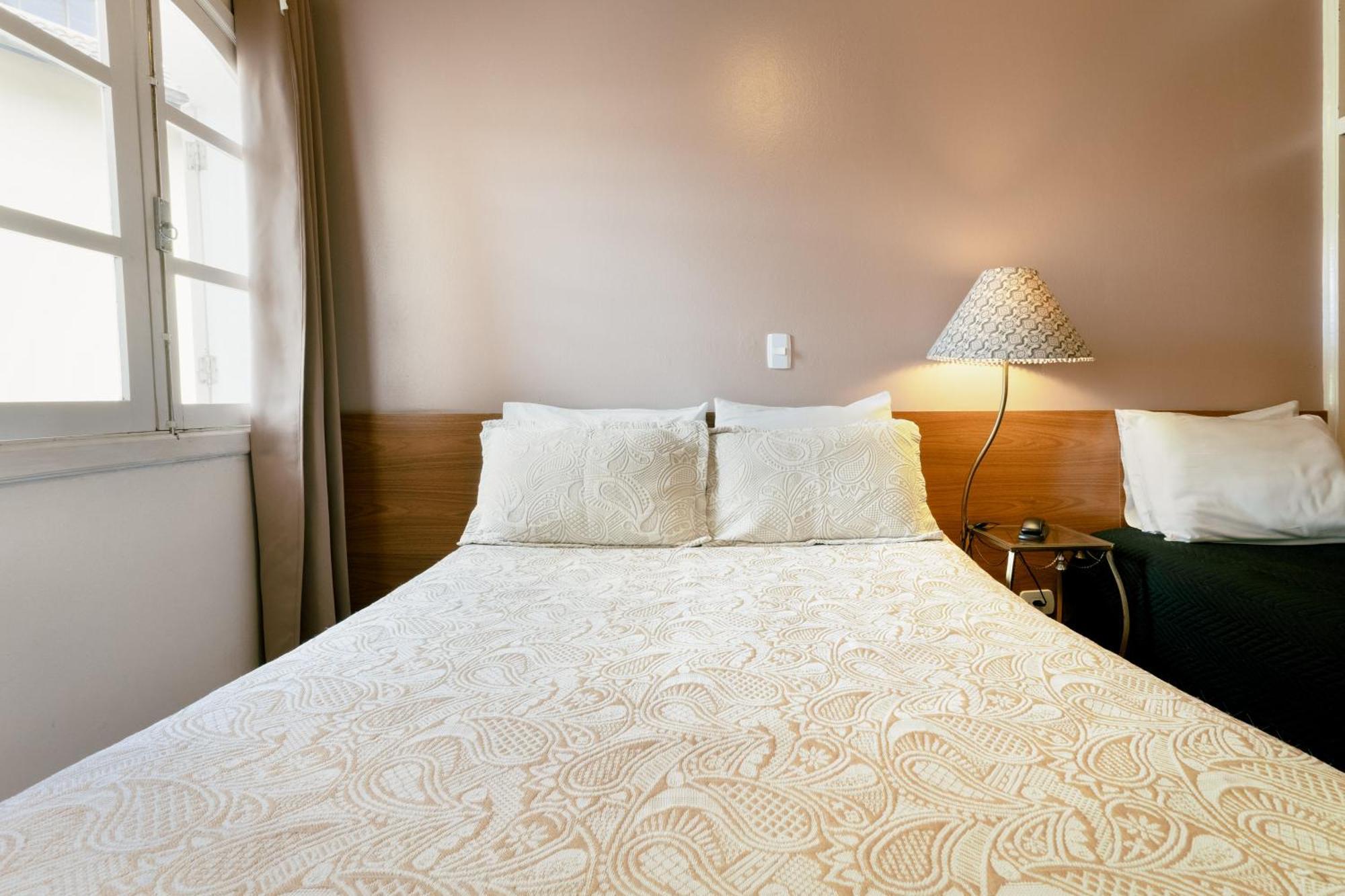 Hotel Geneve - 2Km Do Capivari Campos do Jordao Phòng bức ảnh