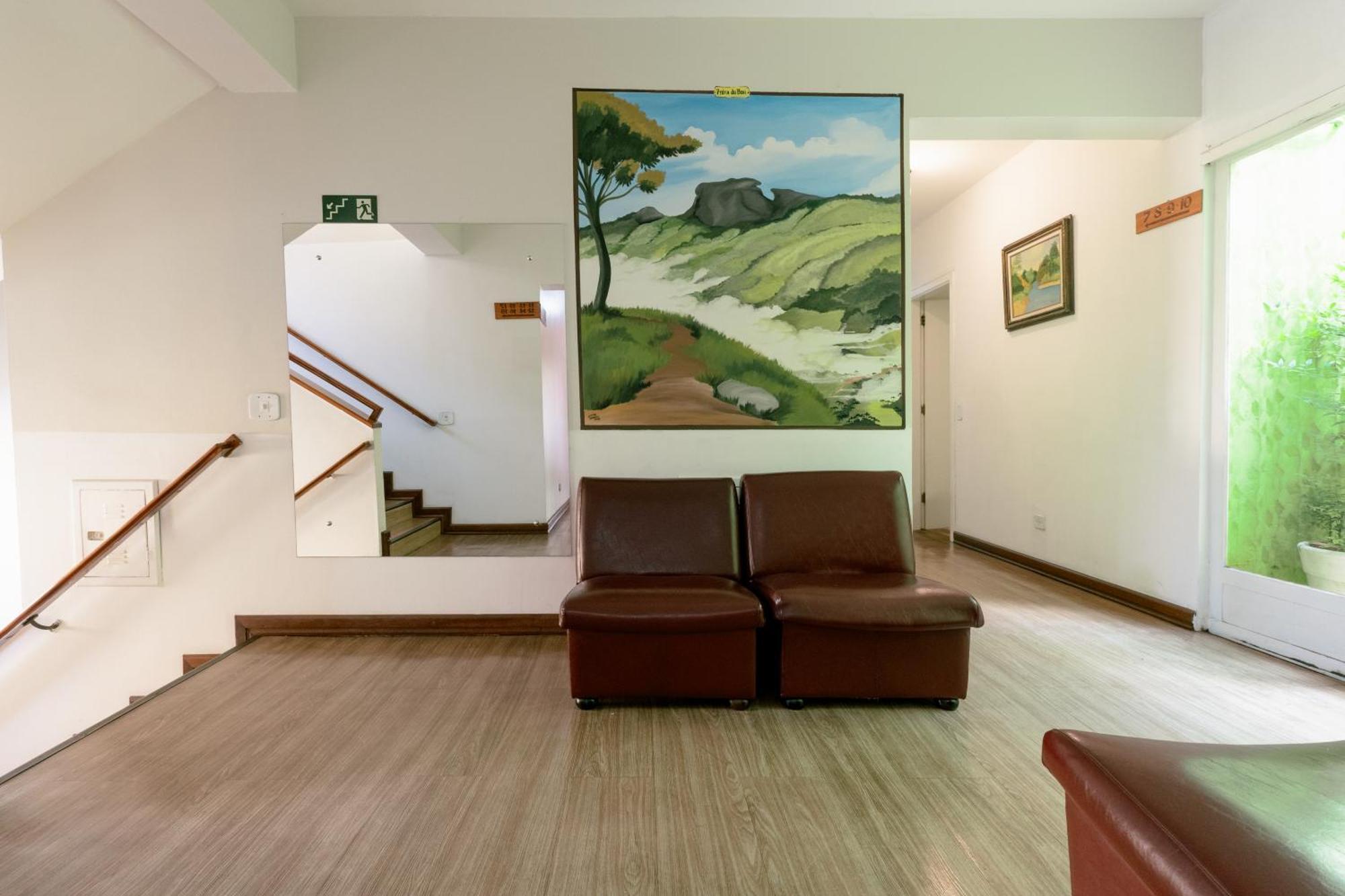 Hotel Geneve - 2Km Do Capivari Campos do Jordao Ngoại thất bức ảnh